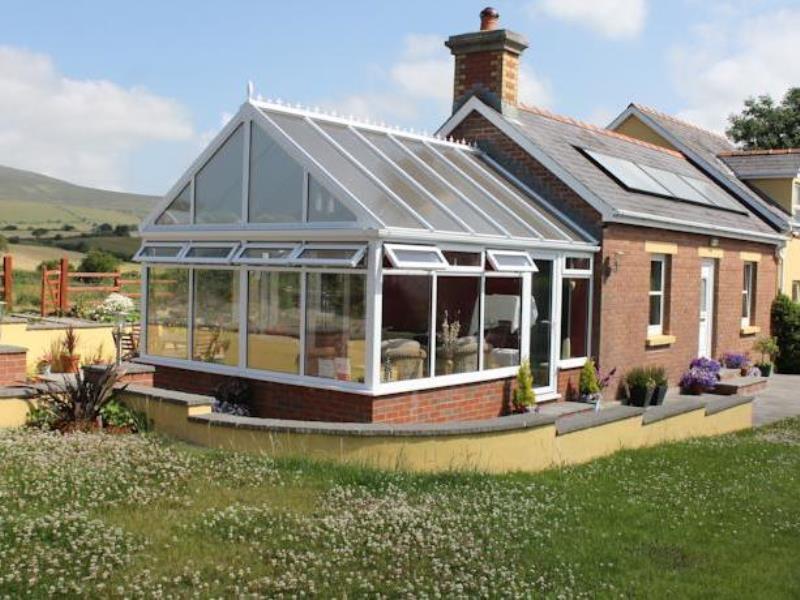 Brynhaul Bed And Breakfast Maenclochog Exterior photo